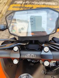 Ktm 890 duke anno 2022