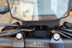 Ktm 890 duke anno 2022