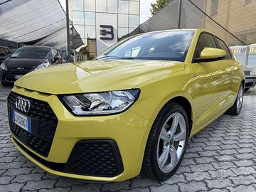 Audi A1 Sportback 25 TFSI Identity Black PRO...