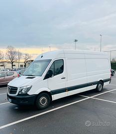 Trasporti sgomberi e traslochi Smaltimento rifiuti