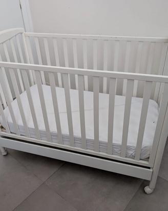 Lettino con sponde e set lenzuola completo