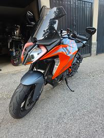 KTM 1290 superduke GT 2022 