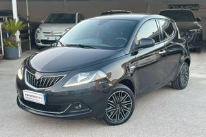 LANCIA YPSILON 1.0 HIBRID