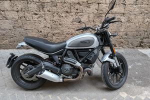 DUCATI SCRAMBLER 800