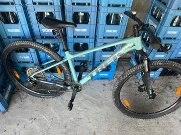 Trek Martin 6