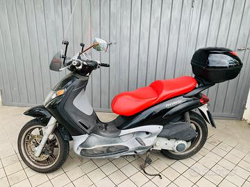Vendo Piaggio Beverly 200 anno 2003