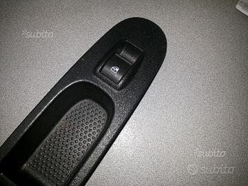 Pulsantiera dx lancia y