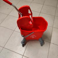 Carrello pulizia pavimenti professionale