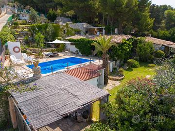 Villa vista mare con piscina in Salento Puglia