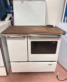 cucina stufa a legna 