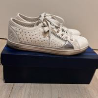 Scarpe Guru originali numero 37