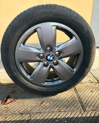 Cerchi in lega BMW MINI con gomme estive