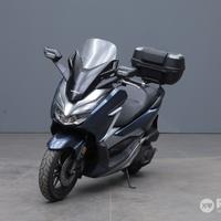 HONDA Forza 300