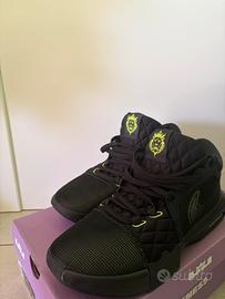 Nike Lebron Witness VIII Black/ White Volt