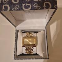 Orologio Guess in pelle bianca con catena oro 