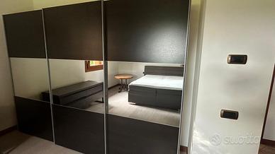 Armadio Wenge' con specchio tre ante
