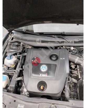 Motore in attesa di prova volkswagen golf 4a