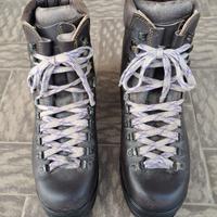 Scarponi in cuoio taglia 44