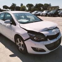 Opel Astra 1.6 CDTI - SINISTRATA -