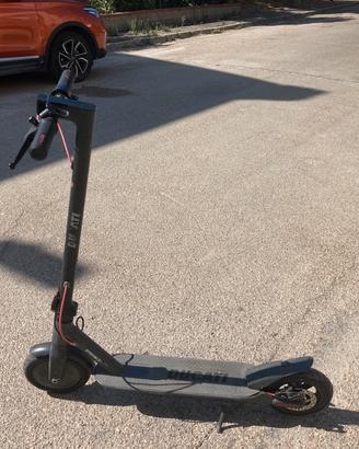 Monopattino elettrico ducati