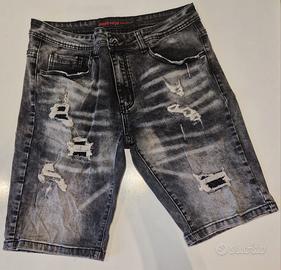 Pantaloni di jeans corti neri