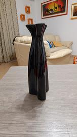 Vaso in porcellana nero