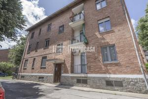 TRILOCALE RISTRUTTURATO CON POSTO AUTO!!