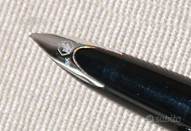 Penna stilografica Waterman Carene pennino oro