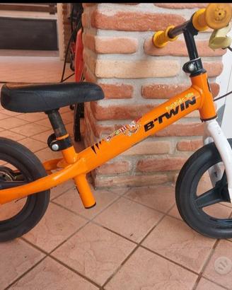 bicicletta per bambini nuova