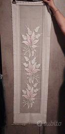 Tende ricamate con motivo a fiori