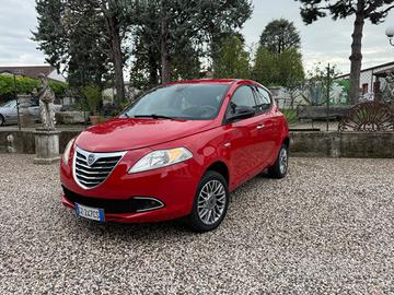 Lancia Ypsilon 0.9 TwinAir 85 CV 5 porte Metano Ec