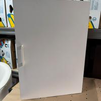 Mobiletto bianco d’arredo