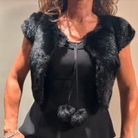 Coprispalle eco pelliccia nera con pon pon