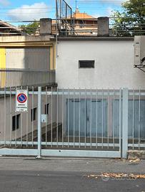 Garage o deposito in via Spezia PR