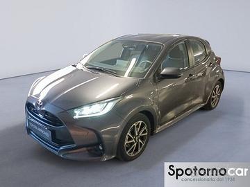 Toyota Yaris Hybrid Trend MY22