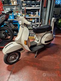 vespa P200E