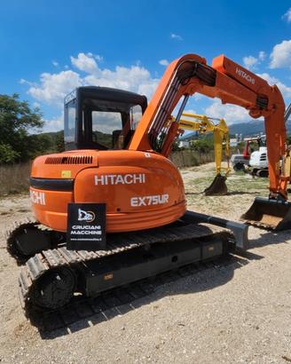 HITACHI EX 75 UR