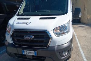 Ford Transit 2020 18 posti