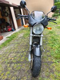 Ducati Monster dark 750