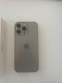 IPhone 16 Pro Max 256 GB colore titanio