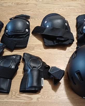 protezioni pattini e casco