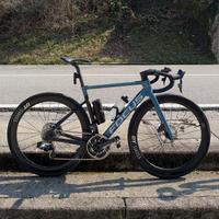 Focus Izalco Max 9.7 AXS