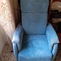 poltrona recrinabile alzapersone per anziani