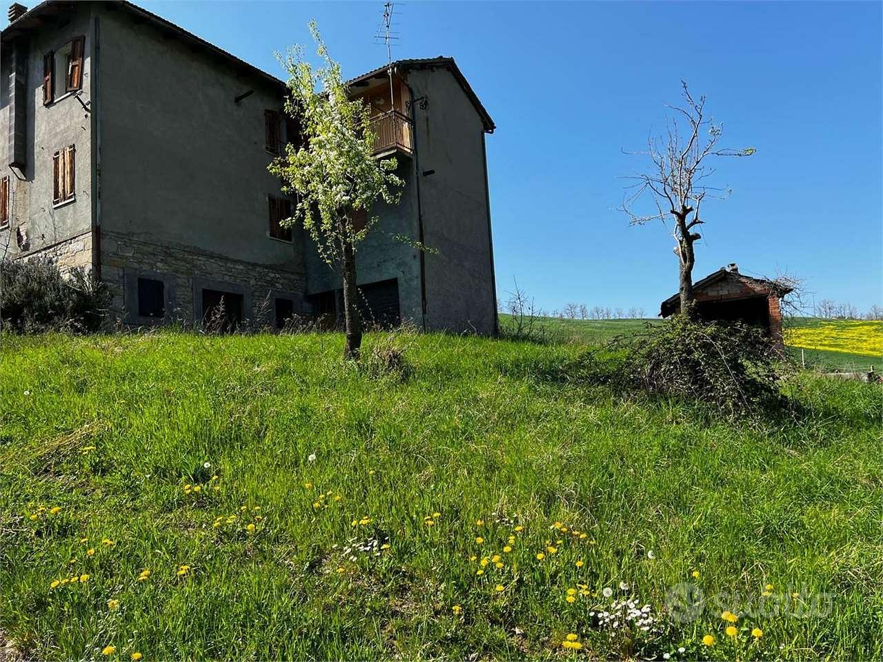 Rustico-Casale a Polinago - Vista 3