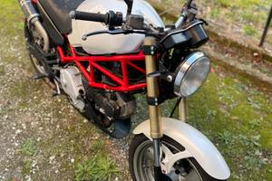 Moster 600 carburatori