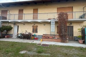 Casa semindipendente grange di nole