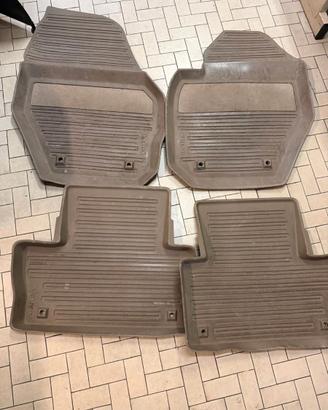 volvo xc60 2008-2017  set tappeti pedane plastica