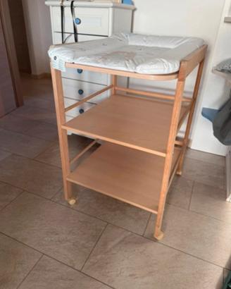 Fasciatoio in legno con 2 ripiani – 72×57×90 cm