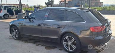 audi a4 b8 2.0 tdi  macchina molto bella 