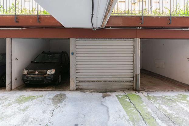 Garage / Posto Auto a Milano - Citta' Studi, Lambr